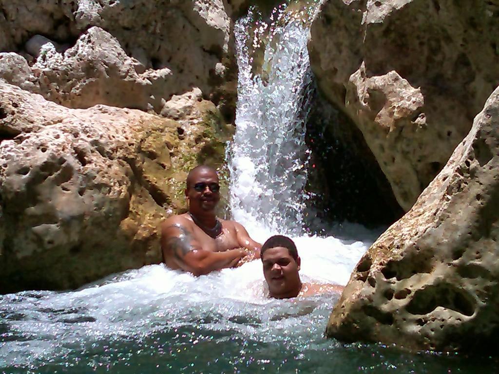 Chillax On Our Farm Guest House Ocho Rios Eksteriør bilde